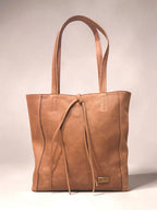 Cartera de Cuero Lazo Midi Nobuk Café