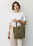 Cartera de Cuero Lazo Midi Nobuk Oliva