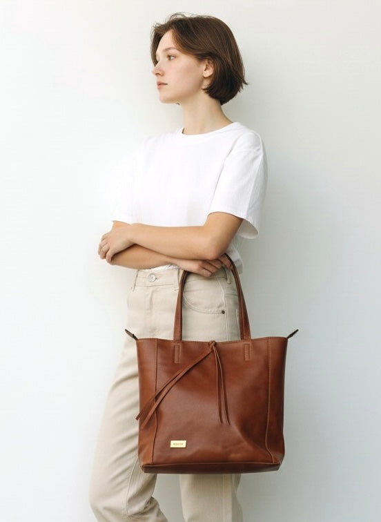 Cartera de Cuero Lazo Midi Café Camel