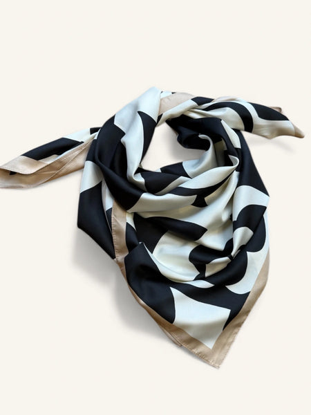 Pañuelo Bloom 90x90 cms.